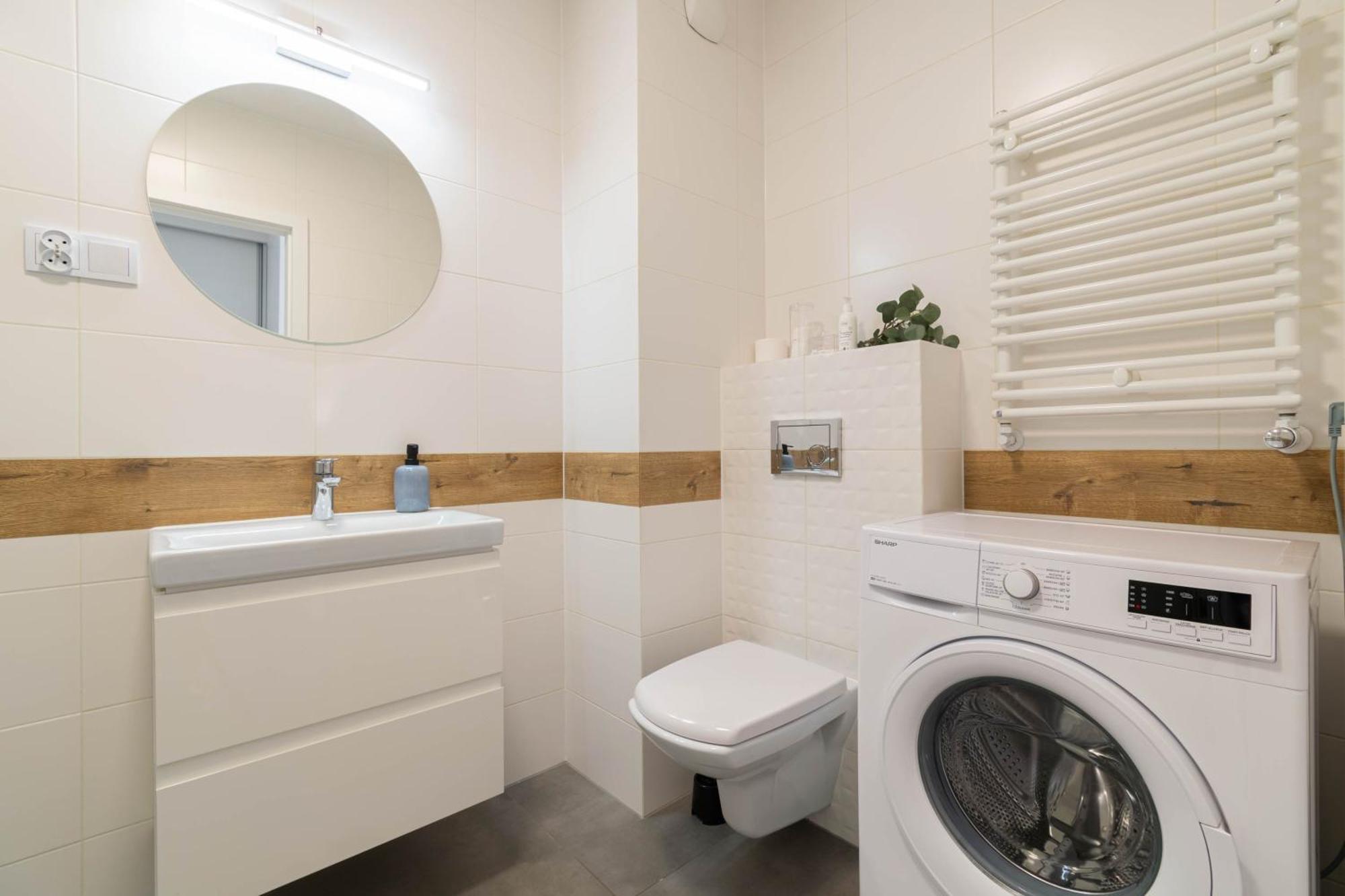 Oasis Trzy Stawy - Free Parking - Self Check-In Apartment คาโตวีตเซ ภายนอก รูปภาพ