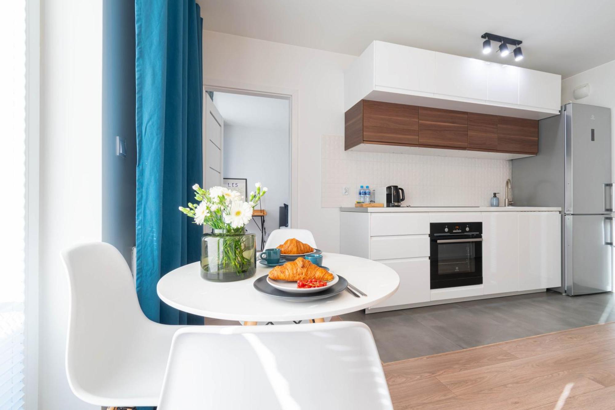 Oasis Trzy Stawy - Free Parking - Self Check-In Apartment คาโตวีตเซ ภายนอก รูปภาพ